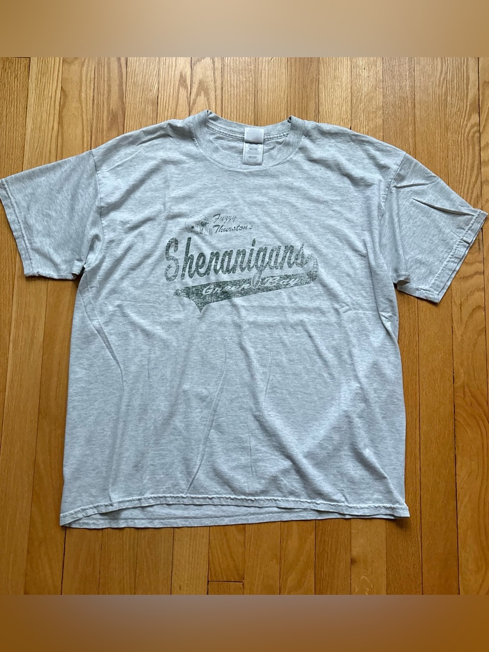 Vintage Fuzzy Thurston's Bar Green Bay Fruit of the Loom T-Shirt XL Gray